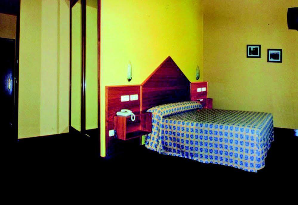Hotel Bello O Pino Bagian luar foto